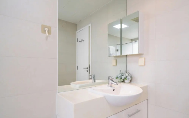 Tyms Modern 3BR 2BA Apt Near Metro