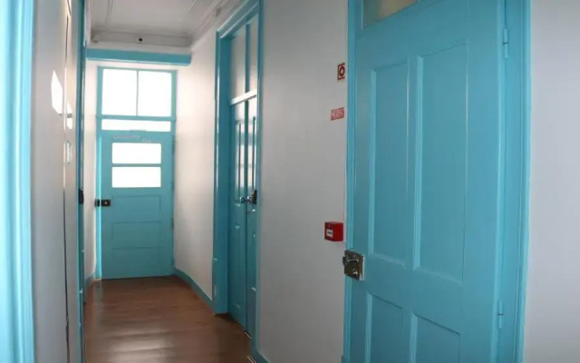 Meeting Hostel