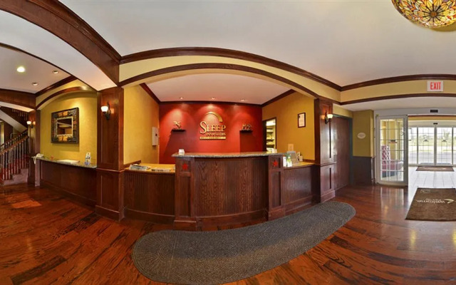 Sleep Inn & Suites