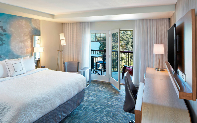 Courtyard by Marriott Lake George