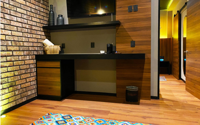 Cadillac Hotel Boutique
