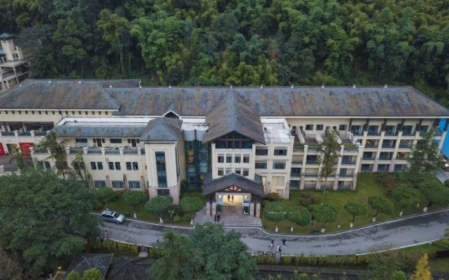 Tongjing River Hotel