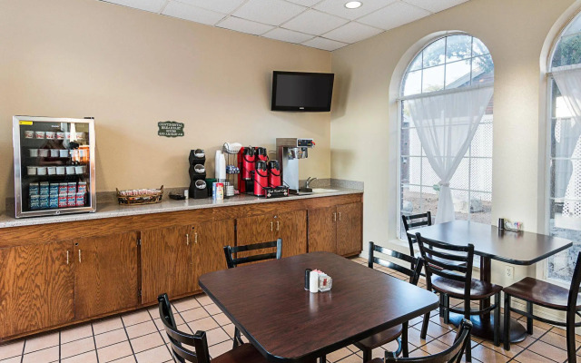 Rodeway Inn San Angelo South