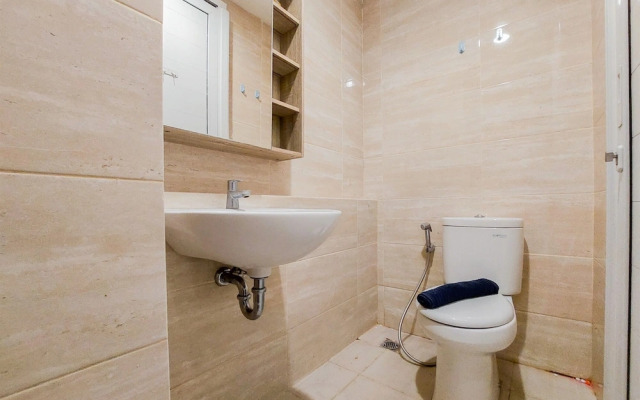 Good Deal and Comfy Studio Apartment at Springwood Residence