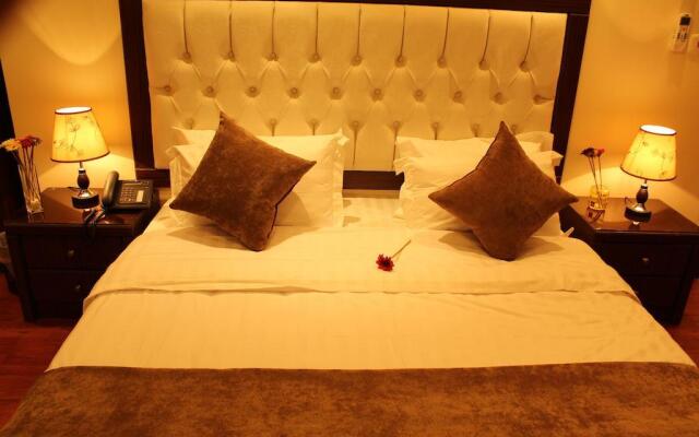 Samaya Suites