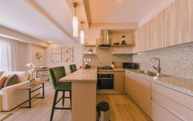 Regatta Living II With Breakfast Included - 905