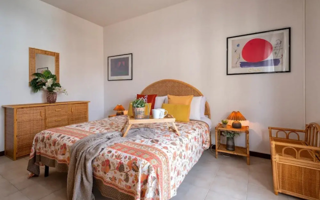 Sardinia RE - Lilium Central Flat