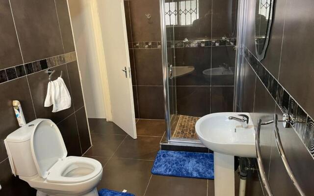 76 Darwin Guesthouse