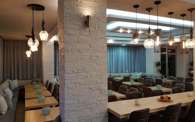 Chryssi Akti, Sure Hotel Collection by Best Western