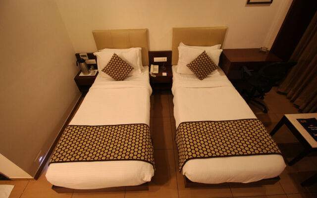 OYO Premium Jubilee Garden Jawahar Road