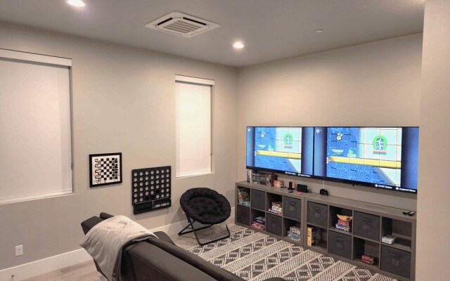 Slice Of Heaven 6 Bedroom Home