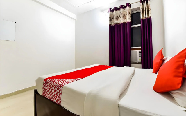 Hotel White Rock by OYO Rooms