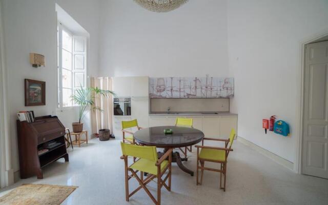 HT 2 - One bedroom apartment with roof terrace