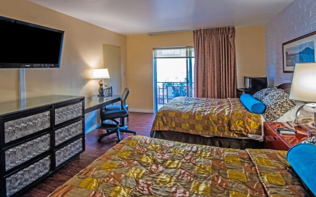 Hollywood Downtowner Inn