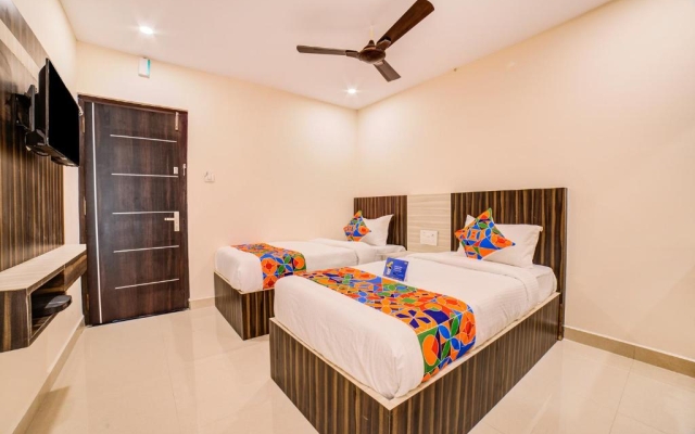Fabhotel Spark Inn