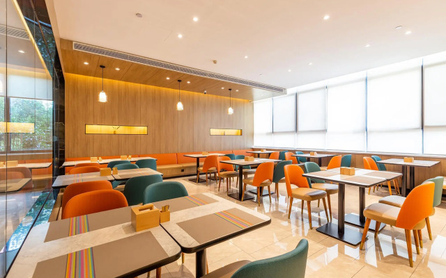 Super 8 Hotel Zhengzhou High-tech Zone Zhengzhou University