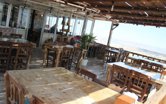 Uchisar Cave House
