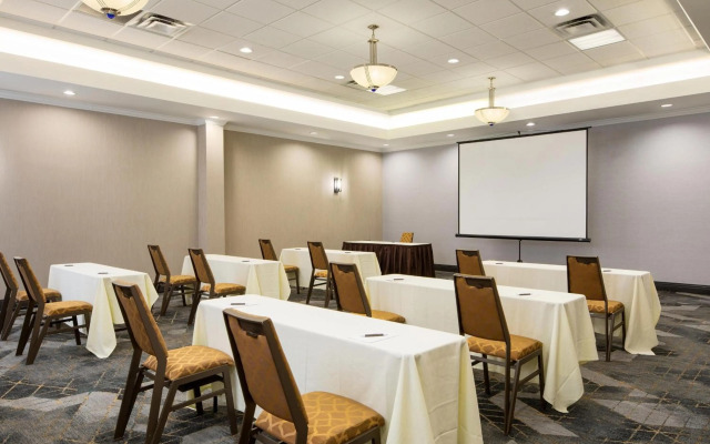 Sheraton Detroit Metro Airport