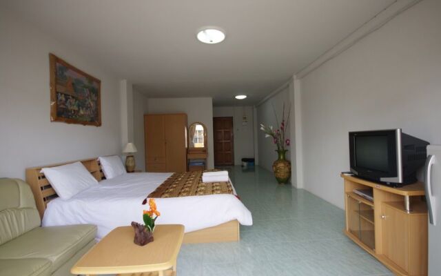 Malee Beach Guest House