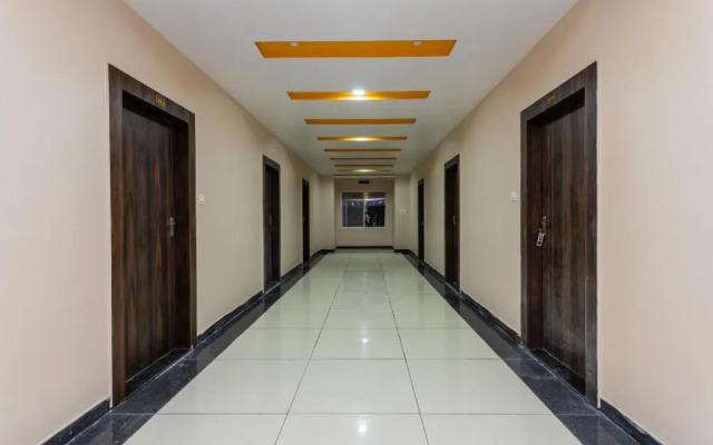 Hotel Ghunghat Garden by OYO Rooms