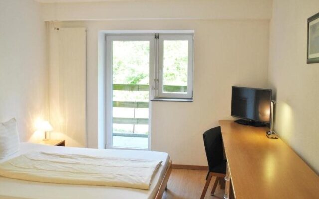 Riverside Apartment Hotel AG