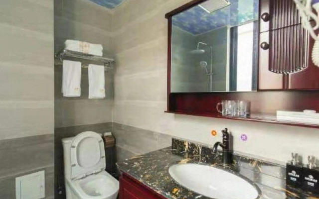 Hanya Theme Hotel