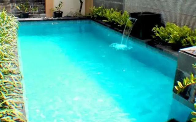 Sri Ratu Villa & Boutique Hotel