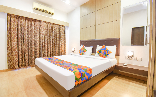 Fabhotel Shree Sai Residency