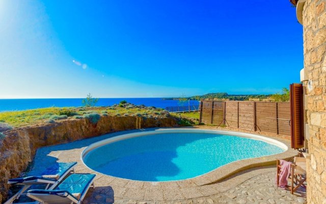 Boutique Villa in Zakynthos With Pool and Parasol