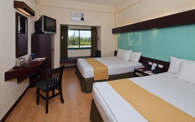 Microtel by Wyndham Cabanatuan
