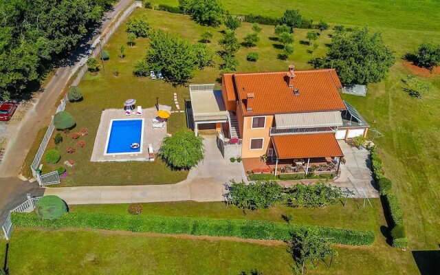 Amazing Apartment in Nedescina With 3 Bedrooms, Internet and Outdoor Swimming Pool