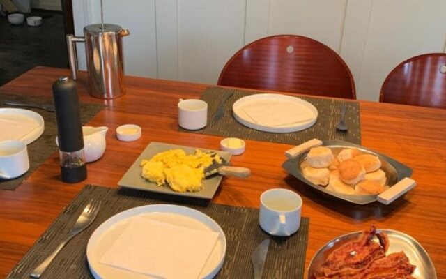 Hopkins Park Bed and Breakfast