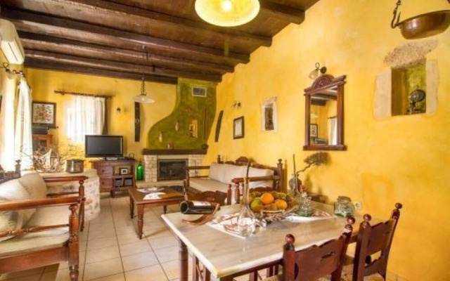 Samonas Traditional Villas Green Villa Faskomilia - 75m Maisonette