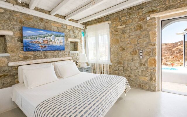 Paraga Scorpios Villa 2 7mins Walk to Beach by Calypso Sunset Villas