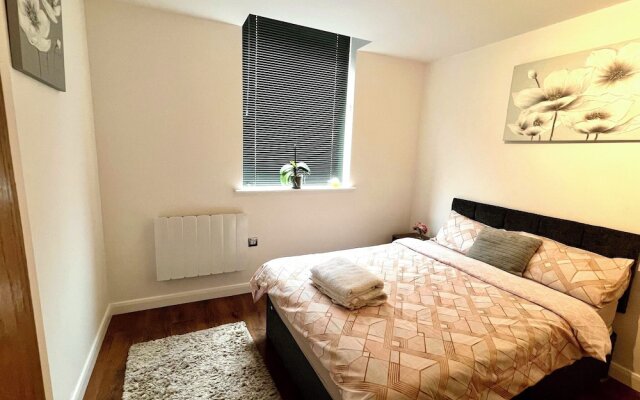 Captivating 2-bed Apartment in Bedford