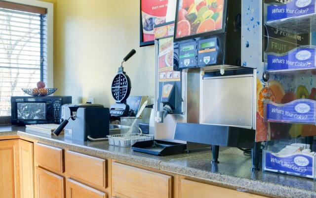 Econo Lodge Inn & Suites Hot Springs