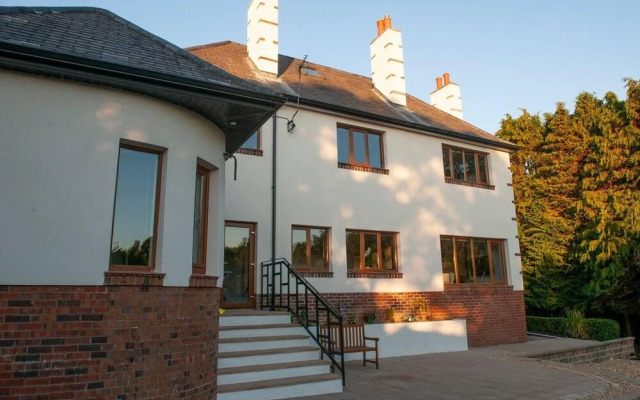 The Old Mount Manor, Causeway Coast