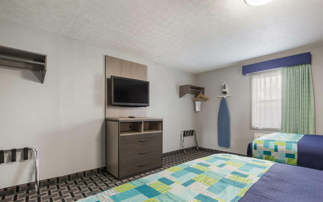 Knights Inn and Suites Salem