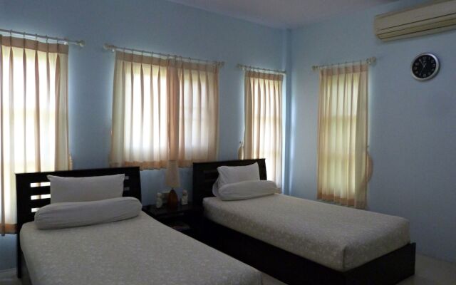 Bann Suan Rachawadee B&B