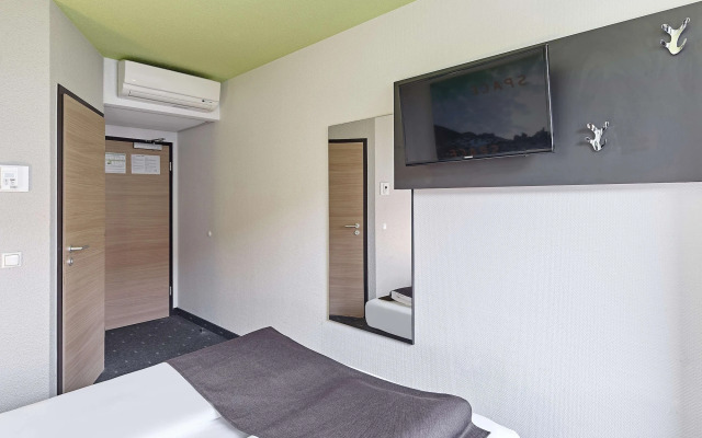 B&B Hotel Köln-Airport