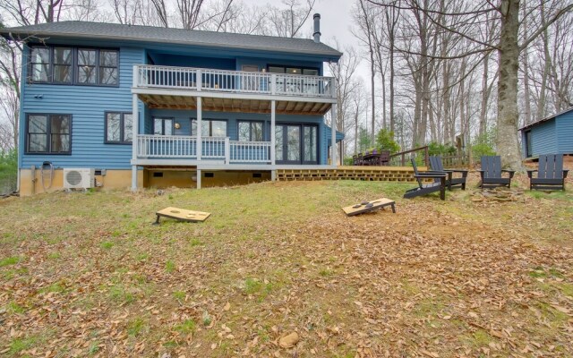 Modern Nellysford Getaway on 40 Private Acres!