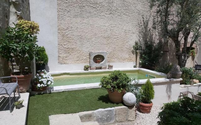 Le clos de l'olivier .Charmante maison de village