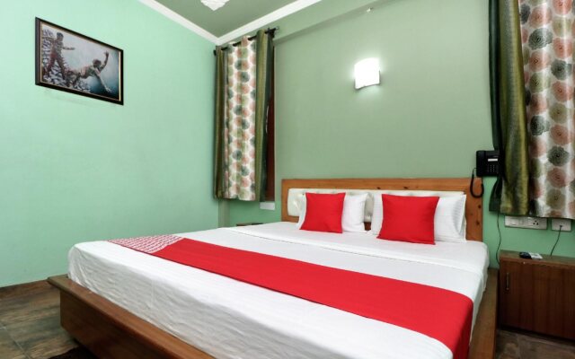 Hotel Silver Oak By OYO Rooms