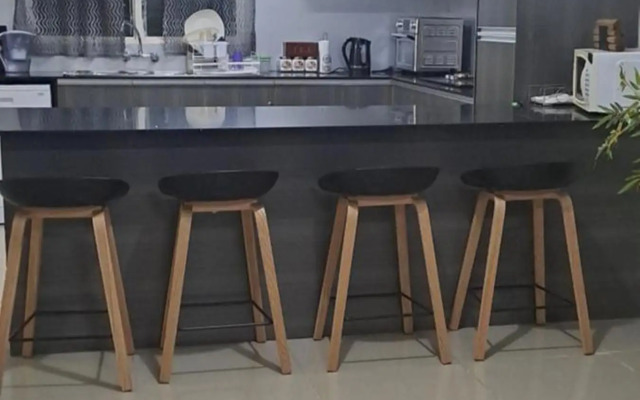 ABM Court Holiday Apartments