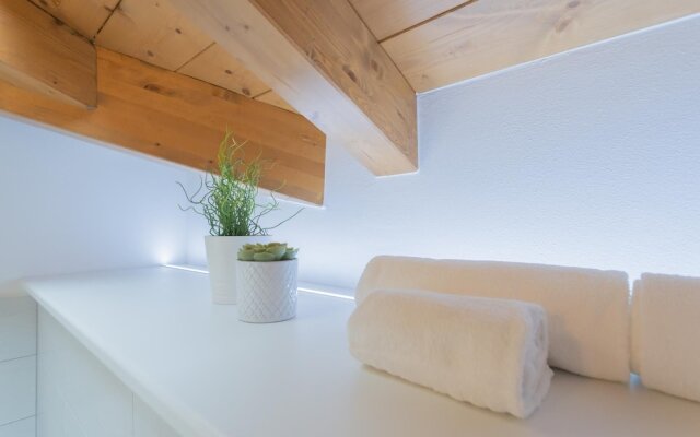 Dream Lake Apartments