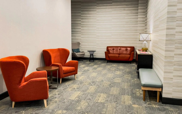 Holiday Inn Omaha Downtown - Waterpark by IHG