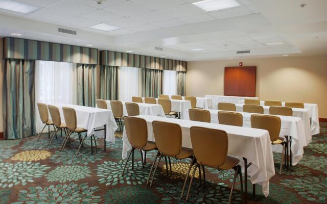 Staybridge Suites Fayetteville/Univ Of Arkansas by IHG