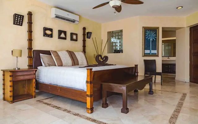Hermosa Mayette Villa by ChezPlaya