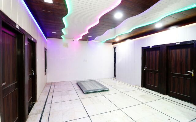 OYO 41743 Hotel Silver