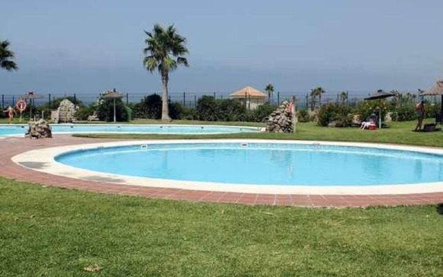 Apartment - 2 Bedrooms with Pool - 103403